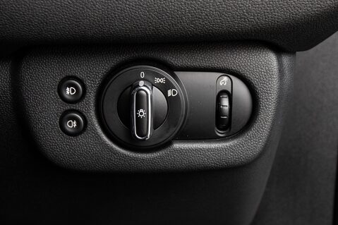 Mini Clubman COOPER 16