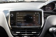 Peugeot 208 PURETECH ALLURE PREMIUM 27