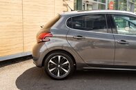 Peugeot 208 PURETECH ALLURE PREMIUM 7