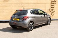 Peugeot 208 PURETECH ALLURE PREMIUM 2