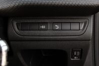 Peugeot 208 PURETECH ALLURE PREMIUM 16
