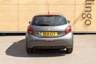 Peugeot 208 PURETECH ALLURE PREMIUM 6