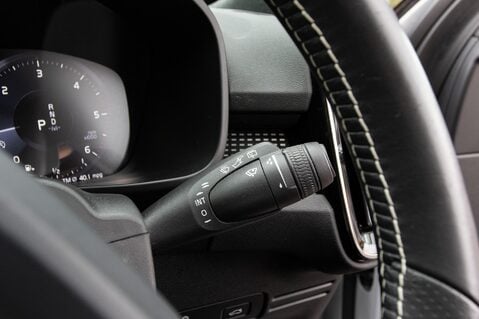 Volvo XC40 D3 R-DESIGN PRO 18