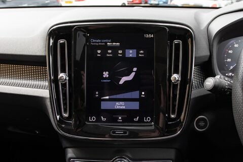 Volvo XC40 D3 R-DESIGN PRO 26