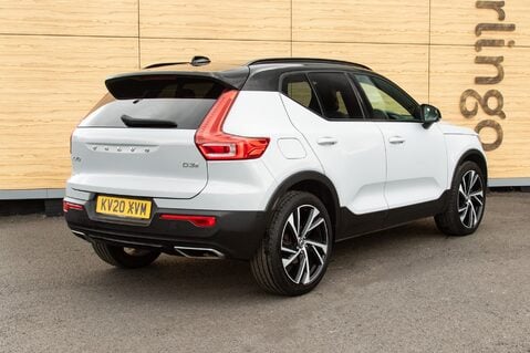 Volvo XC40 D3 R-DESIGN PRO 2