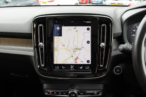 Volvo XC40 D3 R-DESIGN PRO 23