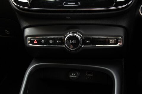 Volvo XC40 D3 R-DESIGN PRO 31