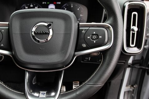 Volvo XC40 D3 R-DESIGN PRO 20