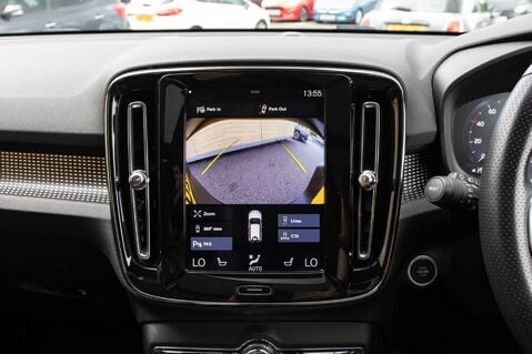 Volvo XC40 D3 R-DESIGN PRO 28