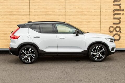 Volvo XC40 D3 R-DESIGN PRO 13