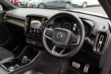 Volvo XC40 D3 R-DESIGN PRO