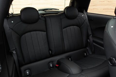 Mini Hatch COOPER EXCLUSIVE 35