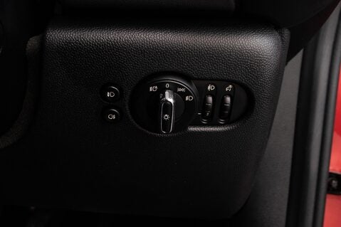 Mini Hatch COOPER EXCLUSIVE 16