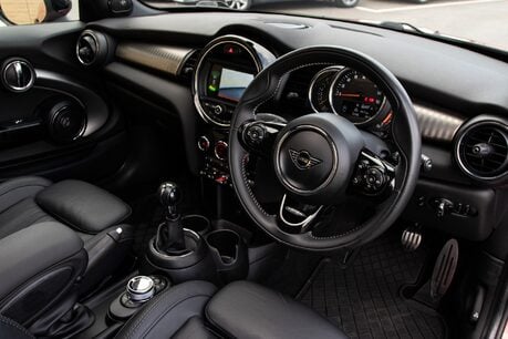 Mini Hatch COOPER EXCLUSIVE