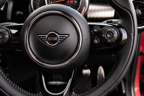 Mini Hatch COOPER EXCLUSIVE 20