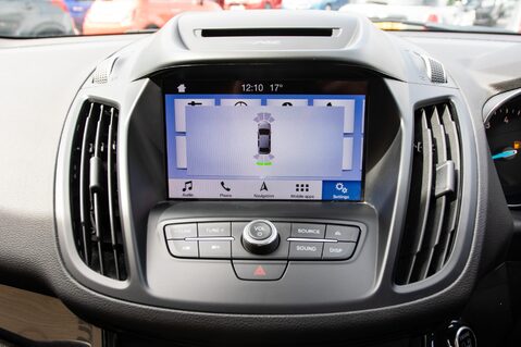 Ford Kuga ST-LINE EDITION 27