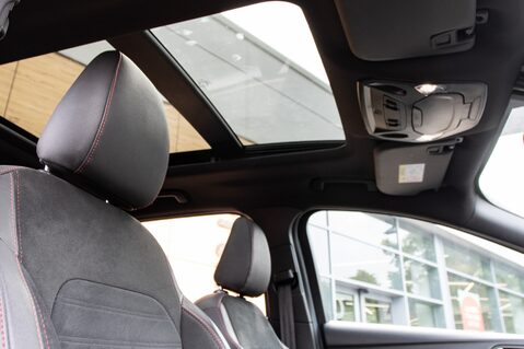 Ford Kuga ST-LINE EDITION 30