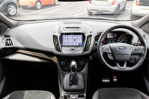 Ford Kuga ST-LINE EDITION 3