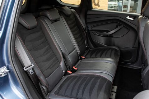 Ford Kuga ST-LINE EDITION 34