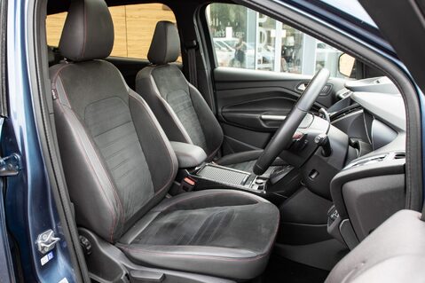 Ford Kuga ST-LINE EDITION 29