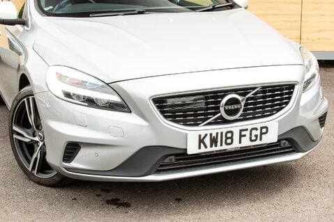 Volvo V40 D4 R-DESIGN PRO 10