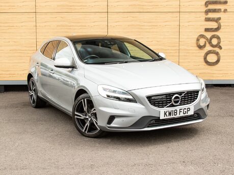 Volvo V40 D4 R-DESIGN PRO