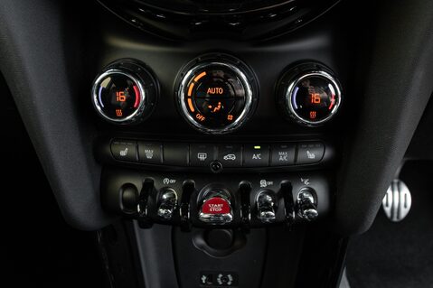 Mini Hatch COOPER S 31