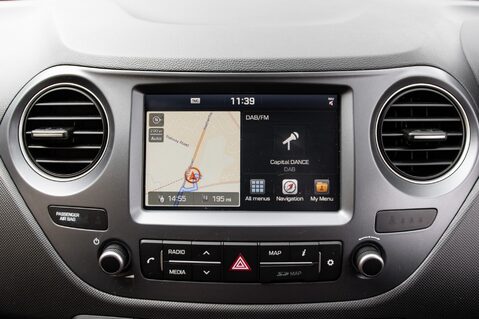 Hyundai i10 PLAY 28