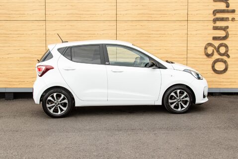 Hyundai i10 PLAY 12
