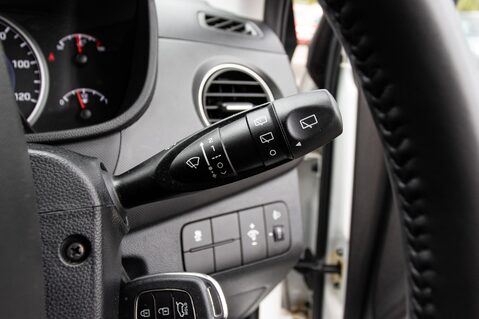 Hyundai i10 PLAY 18