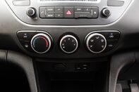 Hyundai i10 PLAY 34