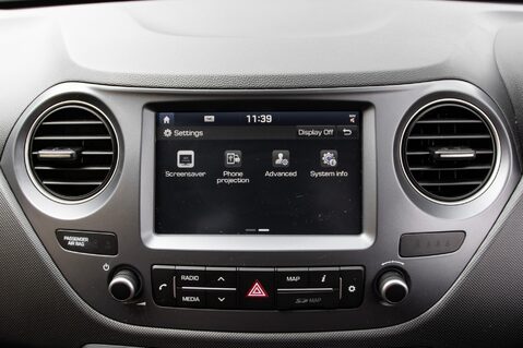 Hyundai i10 PLAY 26