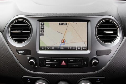 Hyundai i10 PLAY 22