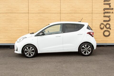 Hyundai i10 PLAY 13