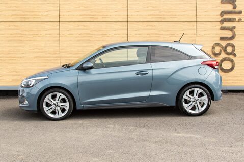 Hyundai i20 MPI PREMIUM NAV 12