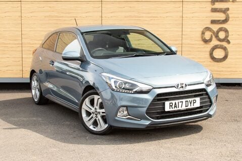 Hyundai i20 MPI PREMIUM NAV 1