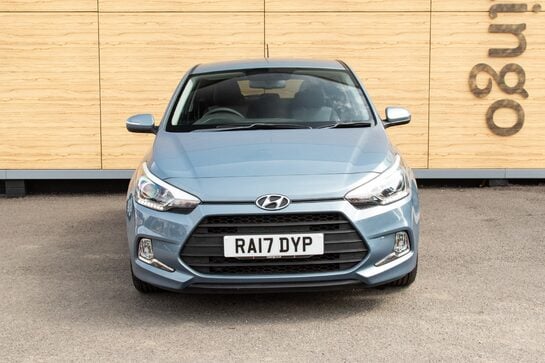 Hyundai i20 MPI PREMIUM NAV