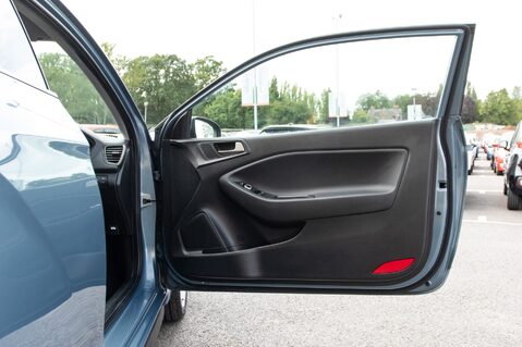 Hyundai i20 MPI PREMIUM NAV 13