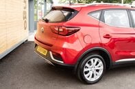 MG ZS EXCITE 8