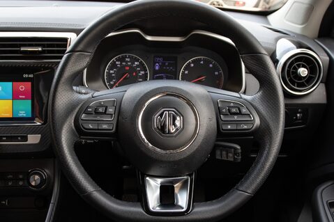 MG ZS EXCITE 21