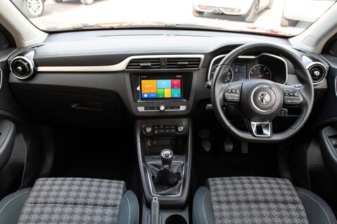 MG ZS EXCITE 3