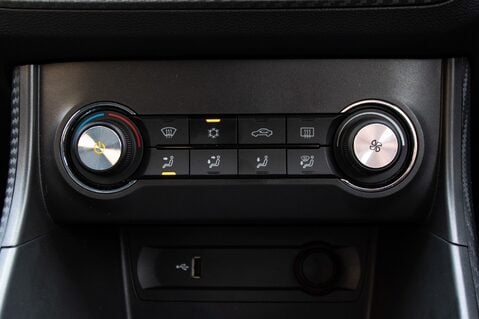 MG ZS EXCITE 31