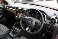 MG ZS EXCITE 4