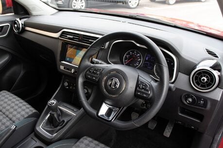 MG ZS EXCITE