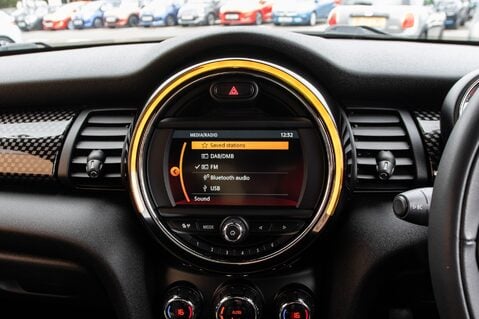 Mini Hatch COOPER S 26