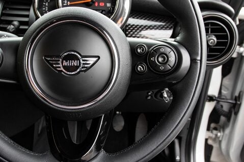 Mini Hatch COOPER S 20