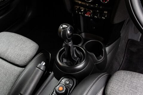 Mini Hatch COOPER S 29