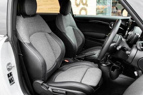 Mini Hatch COOPER S 28