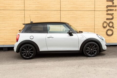 Mini Hatch COOPER S 12
