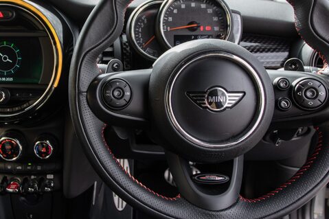 Mini Hatch COOPER S 19